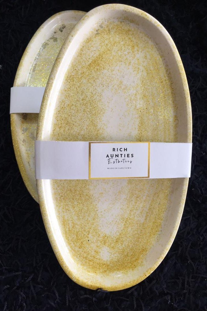 Rich Aunty Ellipse Trays