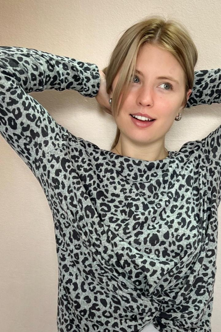 Front Knot Top