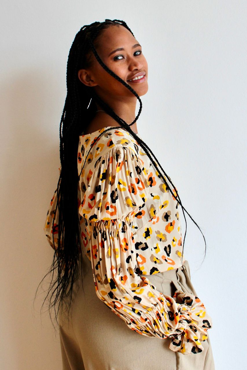 Puffersleeve Blouse