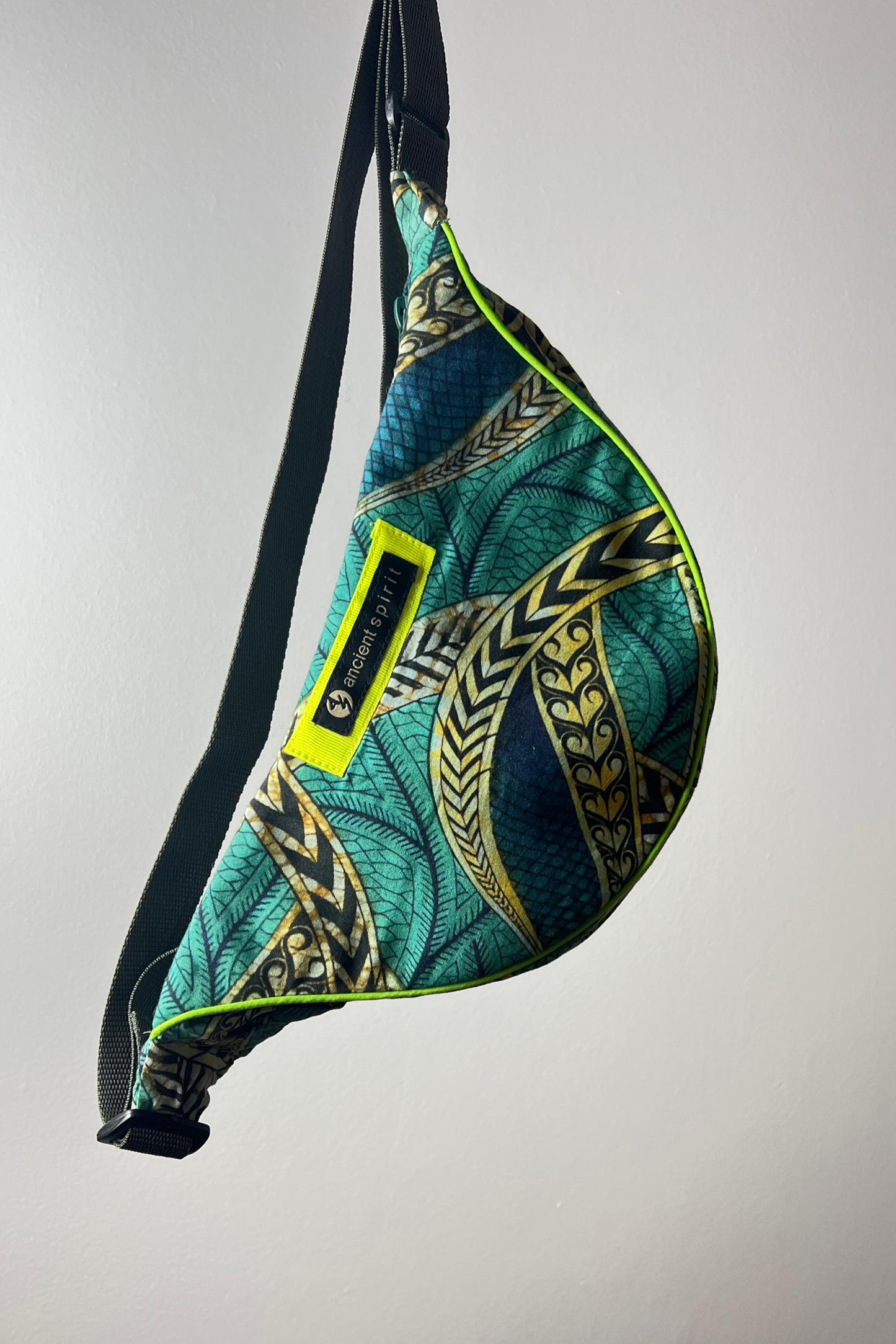 Relove Bags