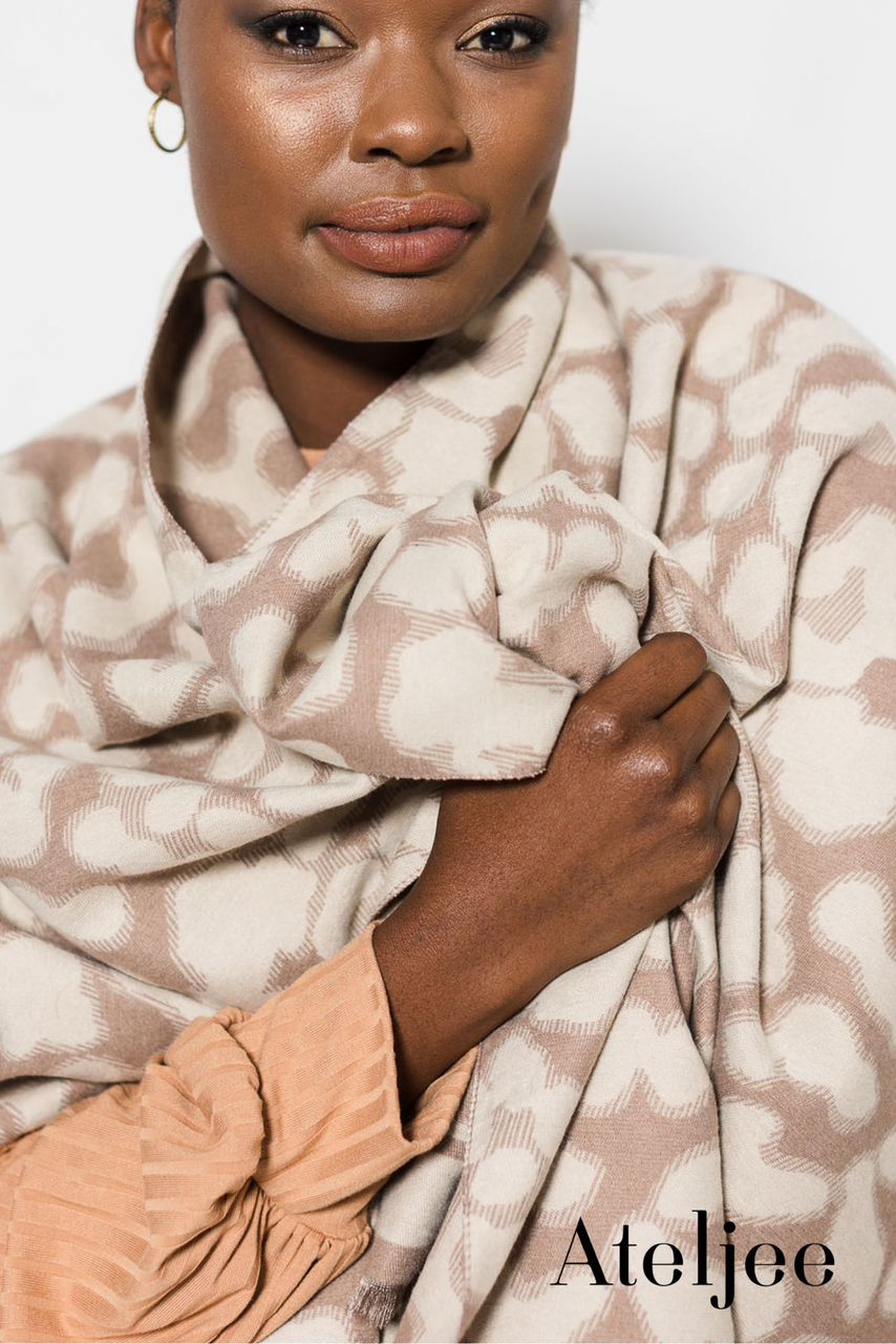 Lux Animal Wrap Stone/Creme