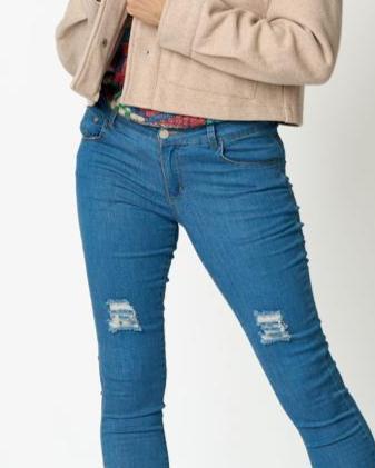 Jean With Rip Detail