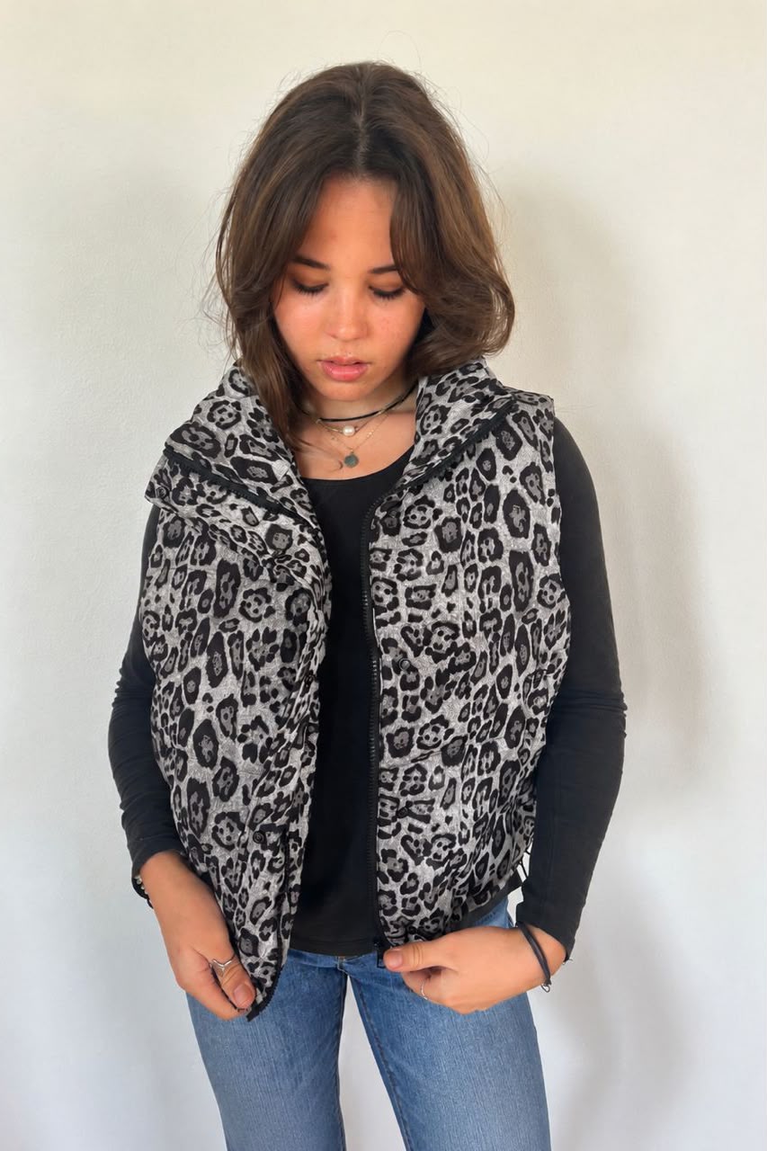 Sleeveless Puffer Jackets