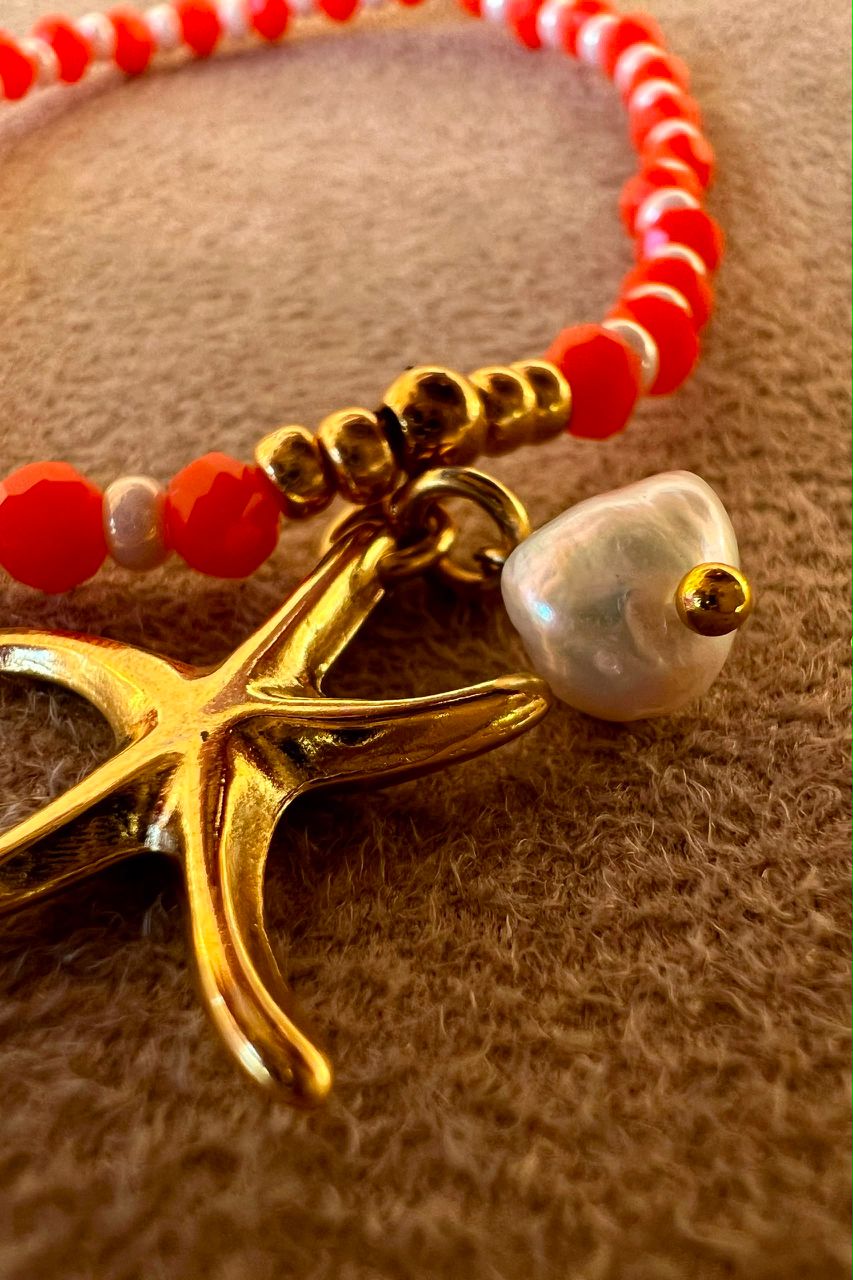 Beaded Starfish and Pearl Charms Bracelet