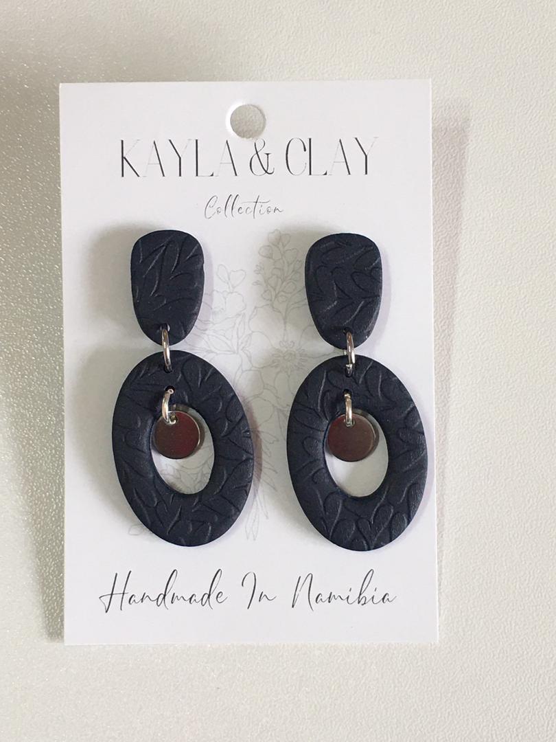 Kayla & Clay Elegance Minimalistic