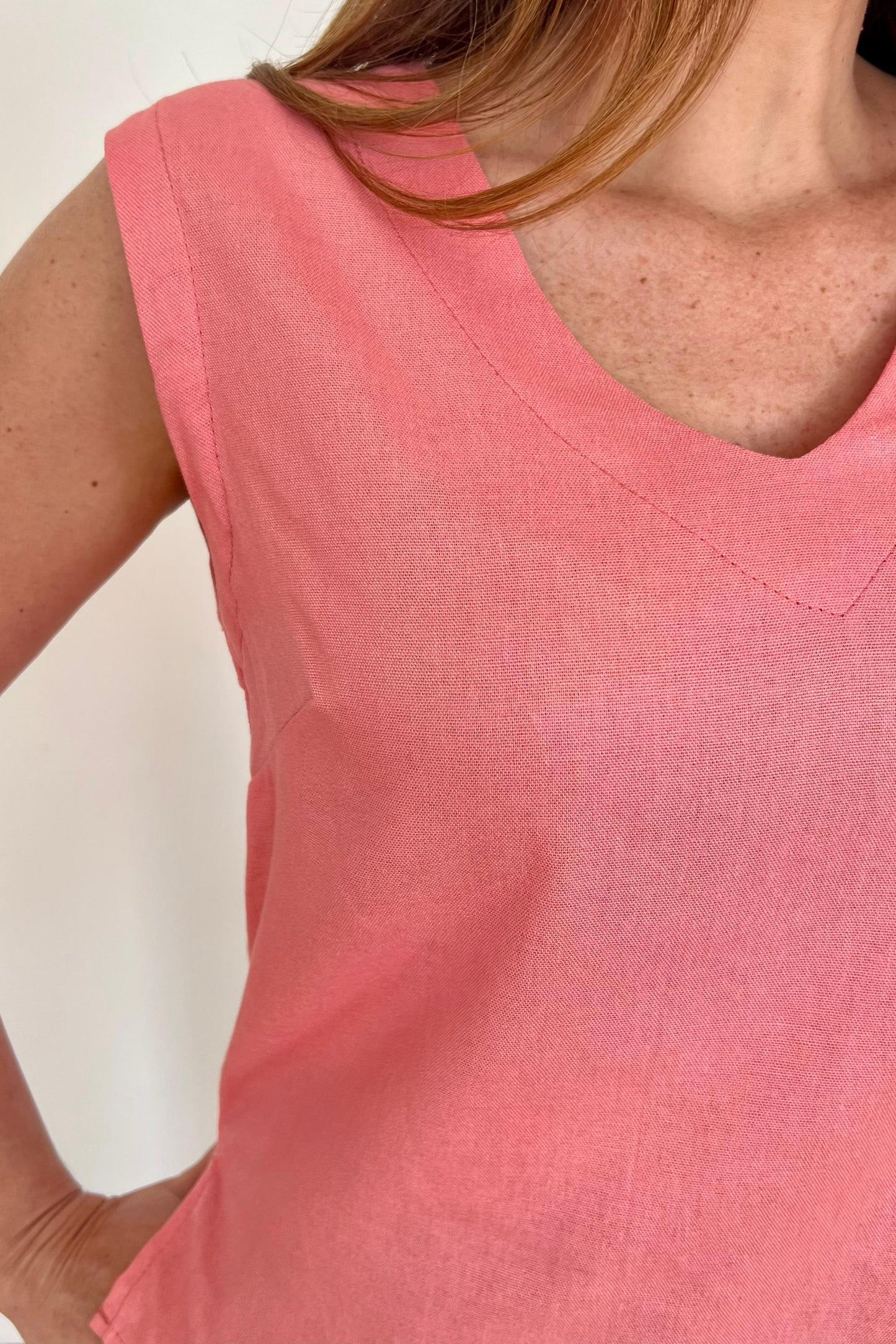 V-Neck Linen Vest Posey Pink