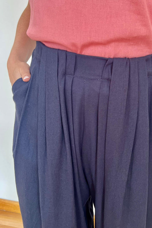 High Waisted Wide Leg Pleat Pants Navy